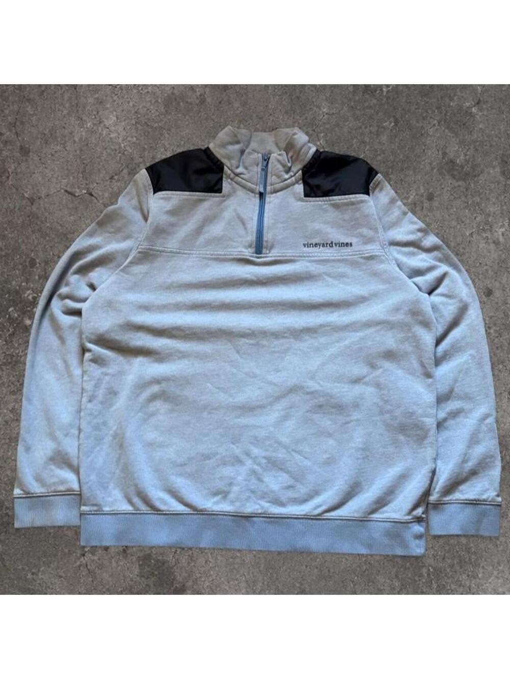 Vineyard Vines Women's Grey and Blue Sweatshirt